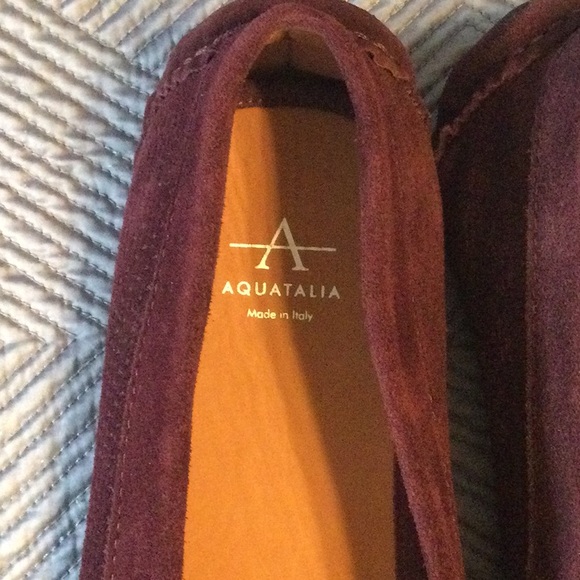 Aquatalia size 9.5 red (maroon) loafers for women. Condition is pristine. NWT - Picture 6 of 8